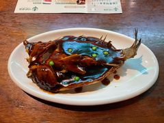西湖醋鱼（古法酸脆精品鲈鱼）-马灯部落·西湖边的创意山景餐厅(虎跑动物园店)