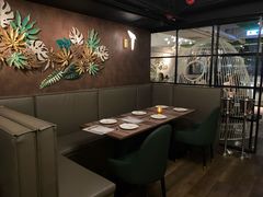 -Oasis Bar & Grill