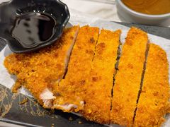 馋嘴炸猪排-馋三尺蟹粉小笼(人民广场店)