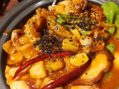 黑松露牛肝菌焖牛蛙-云海肴·汽锅鸡·云南代表菜(美罗城店)