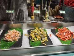 -金马门国际美食百汇(珞喻路店)