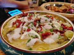 招牌霸王藤椒鱼-春风十里烧烤音乐吧(实力乐队驻唱三元里店)