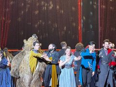 -交通银行前滩31演艺中心