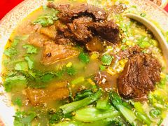 -金杨拉面王小吃面馆·牛三宝面·红烧牛肉粉