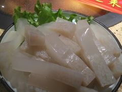 -山河屯铁锅炖(哈西站店)