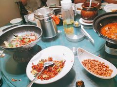 -呷湘厨·鱼汤捞饭·剁椒鱼头·辣椒炒肉(国家会展中心店)
