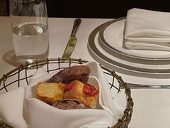 -Mogul Eatery·大亨餐酒馆