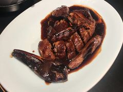 老头儿卤鸭（半只）-老头儿油爆虾·1987杭州烟火味(湖滨银泰in77D区店)