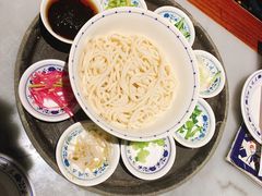 老北京炸酱面-海碗居(王府井店)