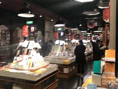 -西西弗书店&矢量咖啡(壹方购物中心店)