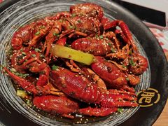 -肥肥虾庄·金牌油焖大虾(杨园滨江时代walk店)