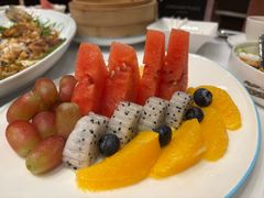 精美甜点拼水果-明阁 Ming Court(广州朗豪酒店)