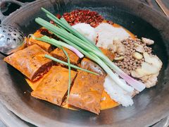 -四小区火锅·巷子里的重庆火锅(花照壁店)
