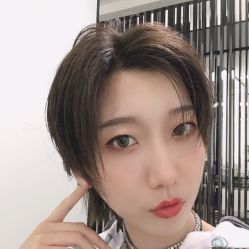 -斑斓色彩沙龙
