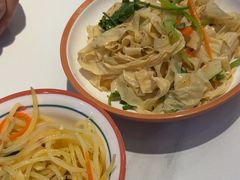 -初晋·山西地道刀削面.晋北莜面香(星耀城店)