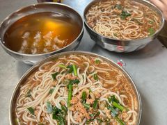 -正宗杨记普洱酸醋米线(总店)