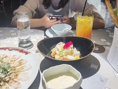 -穹六人间 people 6(岳阳路店)