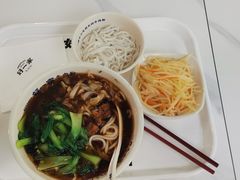 -好一家牛肉粉(山东路家乐福店)