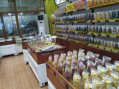 面包甜点陈列柜-粒上皇(人民南二路店)