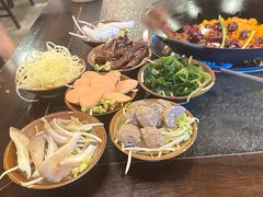 -渝井巷重庆老火锅(沈阳吉祥店)