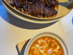 -八府香鸭·啫啫煲(华山路店)