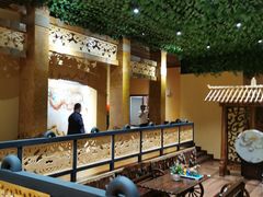 -白鹿苑蒙餐(鄂温克宾馆店)