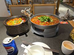 -万重锦·人文川菜馆(骡马市店)