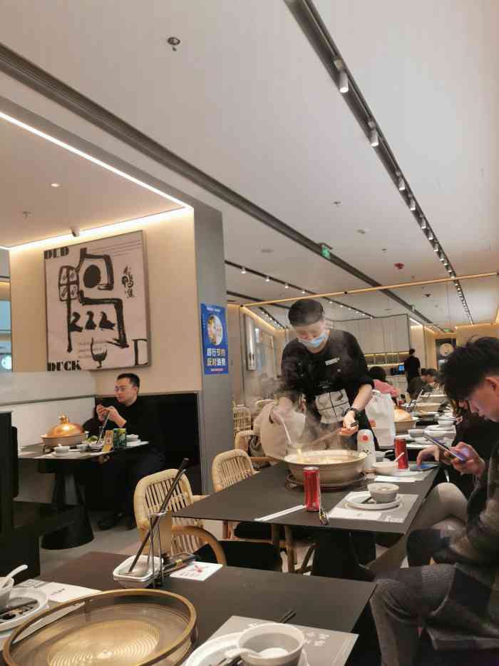 老鸭集(萧山万象汇店)-"老鸭集是外婆家旗下新开的一家店,开业一年.