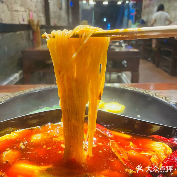 今天在广州把重庆火锅吃撑了，超满足