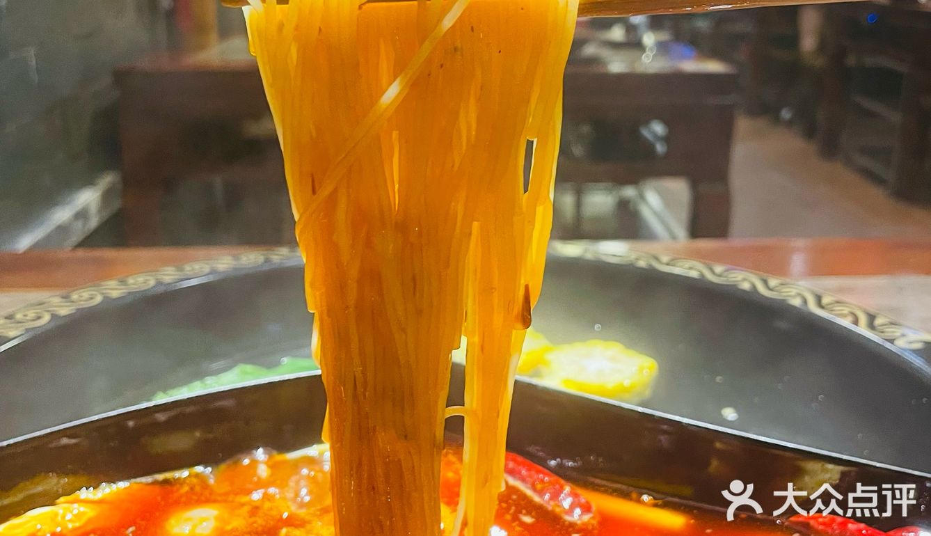 今天在广州把重庆火锅吃撑了，超满足