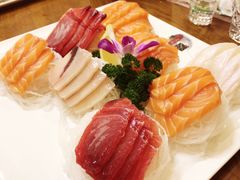 -青瓦餐厅·生鱼片·韩园烤肉(西塔店)