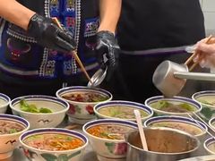 -云阿蛮云南生烫牛肉米线(奉贤路店)