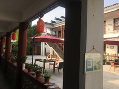 -龙湖东院农庄(乡间小路店)