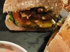 -HIGH FIVE哈福手工汉堡(桂林路店)