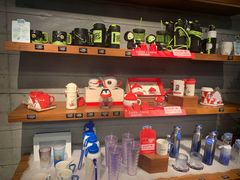 零售区-星巴克臻选(广州高德置地秋广场店)