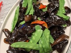 -俭寨大盘鸡·手抓肉·烧烤新疆菜(乌苏路店)
