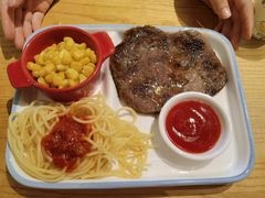 -菲滋意式餐厅(海宁银泰城店)
