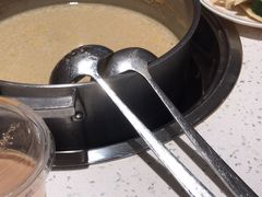 -三人行骨头王火锅(长寿店)