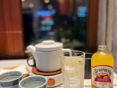 -慢象咖啡(台江店)