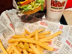-The Habit Burger Grill 哈比特汉堡(复兴soho店)