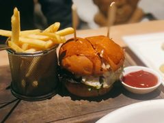 -LENBACH兰巴赫西餐啤酒坊(大连东港店)