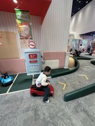-奈尔宝·儿童乐园·亲子餐厅(华采天地店)