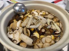 -天宜隆蘑菇宴火锅(石景山旗舰店)