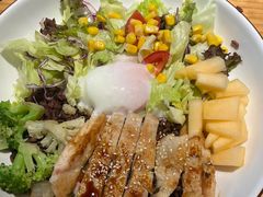 -POKEE VIA&Brunch·维娅(重庆来福士店)