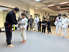 -EFL巴西柔术·综合格斗·泰拳·少儿体能训练(虹桥德必馆)
