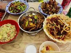 -江城燕子大排档(江汉路步行街店)