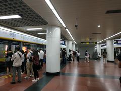 -公园前(地铁站)
