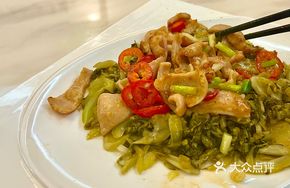 Stir-fried Pig Intestine with Greens