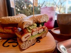 -Catch Bagel(芳草地店)