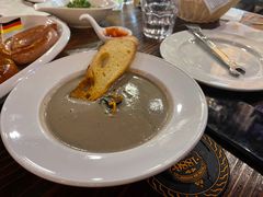 -1886德国汽车餐厅(外滩十六铺码头店)